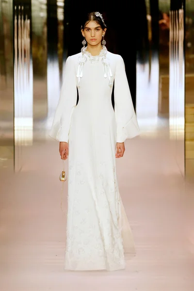 Look 8